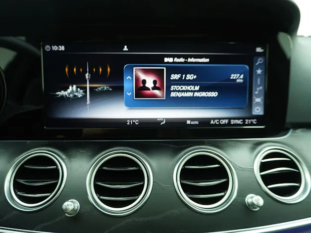 Mercedes-Benz E-Klasse E 220 d Swiss Star Avantgarde 4matic Kombi