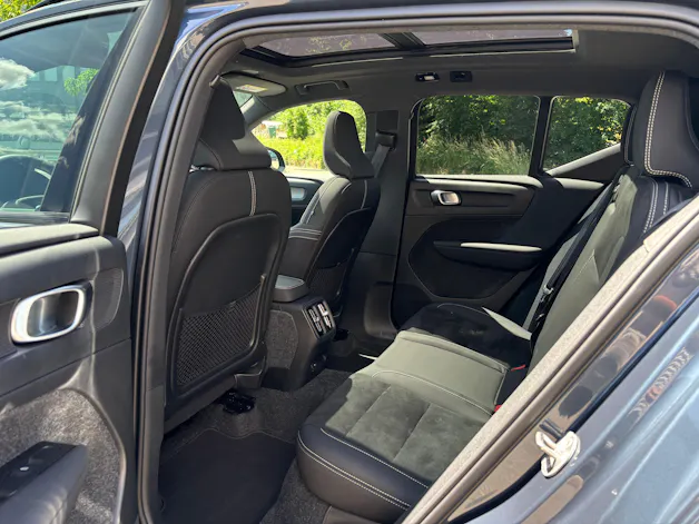 Volvo EX40 Twin Black Edition AWD