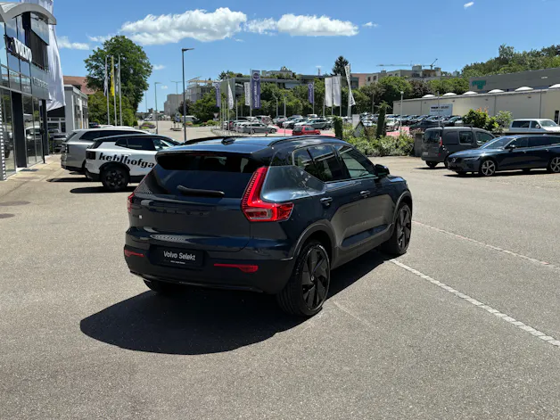 Volvo EX40 Twin Black Edition AWD