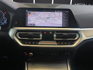 BMW 330e xDrive SAG Touring