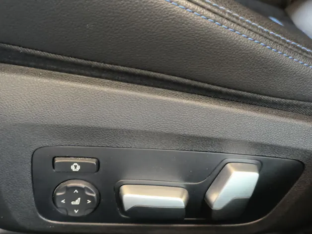 BMW 330e xDrive SAG Touring