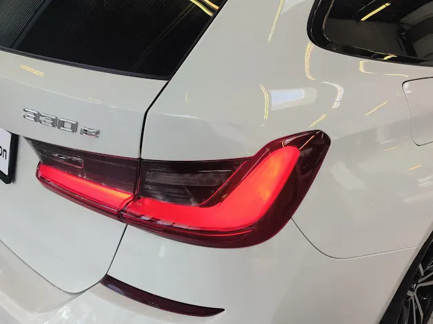 BMW 330e xDrive SAG Touring