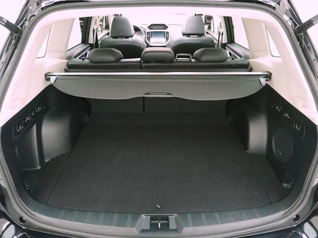 Subaru Forester Station 2.0i e-Boxer Black Edition