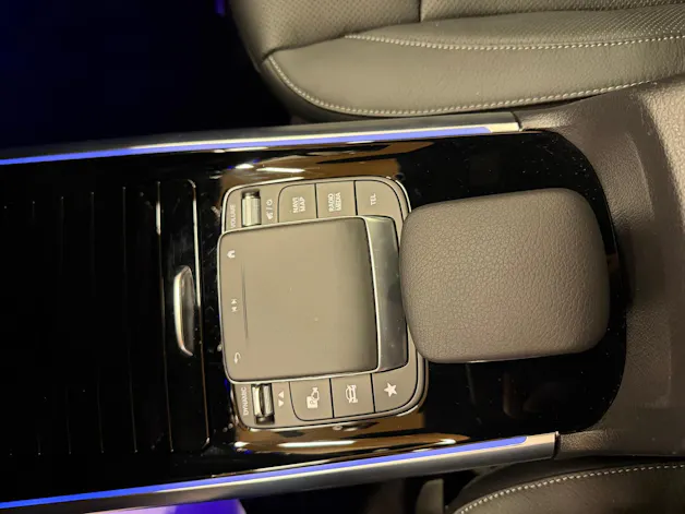 Mercedes-Benz EQA 350 Swiss Star AMG Line 4matic