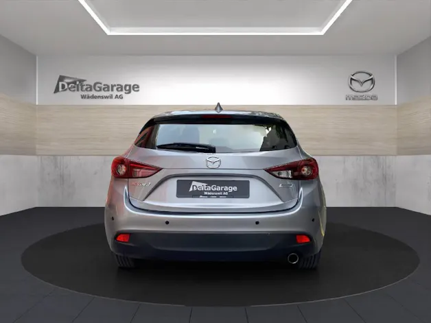 MAZDA 3 SG100 MT Ambition Navi