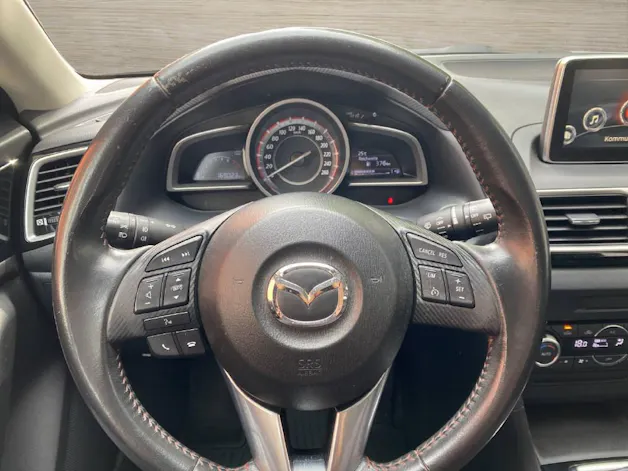 MAZDA 3 SG100 MT Ambition Navi