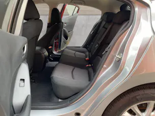 MAZDA 3 SG100 MT Ambition Navi
