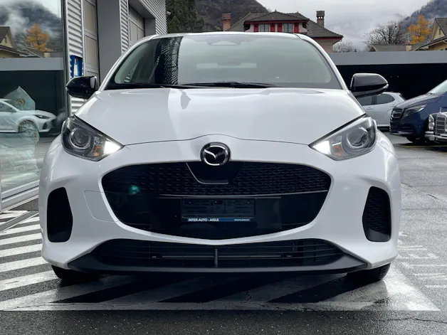 Mazda 2 Hybrid Centre-line