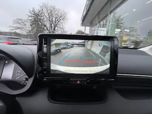 Mazda 2 Hybrid Centre-line
