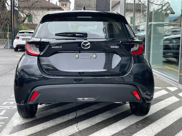 Mazda 2 Hybrid Centre-line