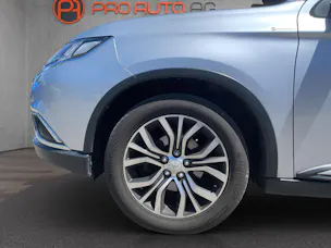 Mitsubishi Outlander 2.2 DID Style 4WD Automatic