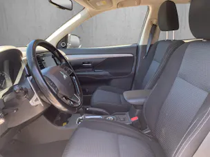 Mitsubishi Outlander 2.2 DID Style 4WD Automatic