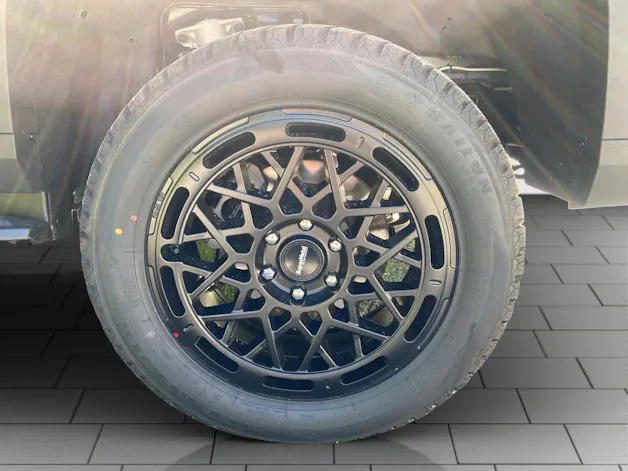 Maxus eTerron9 Premium E-Motor 102 kWh Spezial Räder 20 Zoll