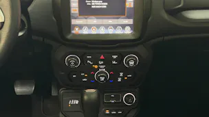 Jeep Renegade 1.3 T PHEV Swiss Limited Plus Sky AWD