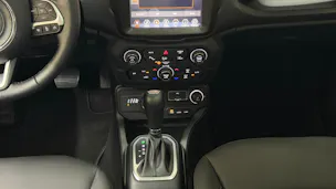 Jeep Renegade 1.3 T PHEV Swiss Limited Plus Sky AWD
