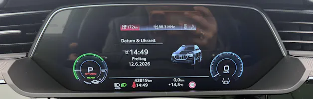 Audi e-tron S quattro
