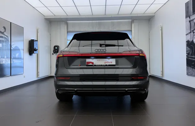 Audi e-tron S quattro