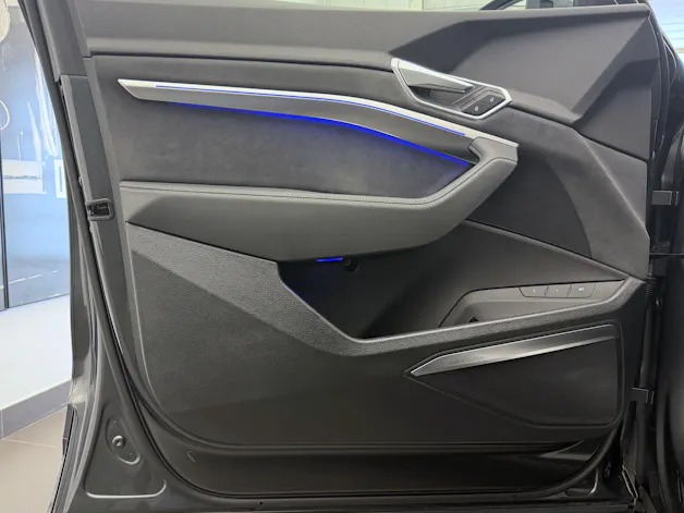 Audi e-tron S quattro