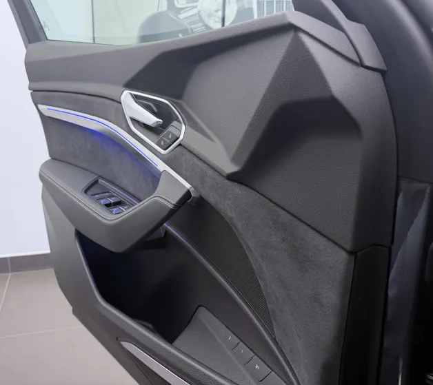 Audi e-tron S quattro