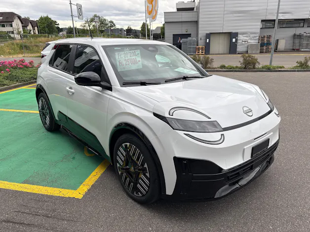 Nissan Micra 40kWh Engage