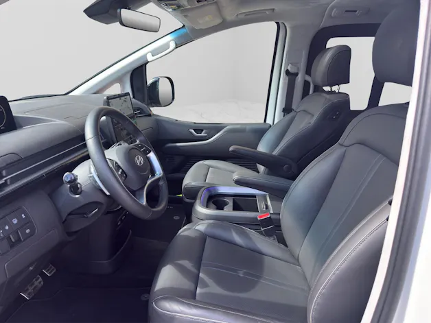Hyundai Staria Premium 1.6 T-GDi HEV Vertex A