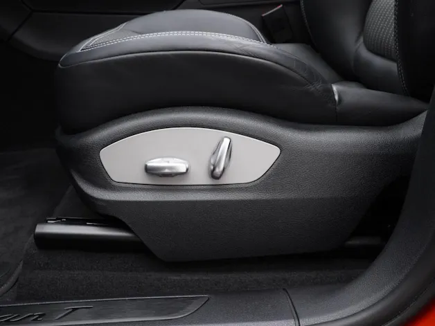 Porsche Macan T