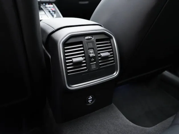 Porsche Macan T