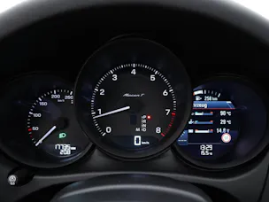 Porsche Macan T