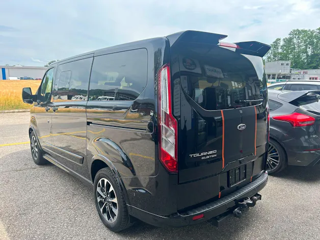 Ford Tourneo Custom 320 L1H1 Sport A