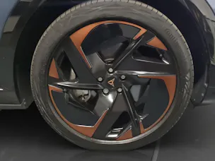 Cupra Tavascan Type 9 77 kWh Adrenaline