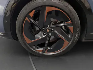 Cupra Tavascan Type 9 77 kWh Adrenaline