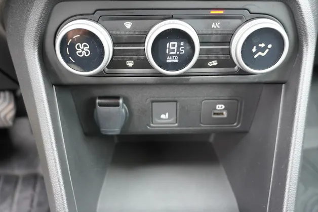 Dacia Jogger TCe 110 Extreme 7-PLÄTZER!!!