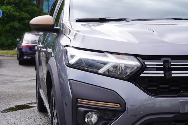 Dacia Jogger TCe 110 Extreme 7-PLÄTZER!!!