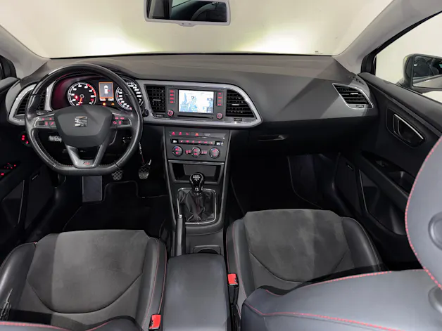 SEAT Leon ST 1.8 TSI FR | AHK 1500Kg | CH |