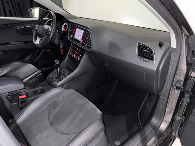 SEAT Leon ST 1.8 TSI FR | AHK 1500Kg | CH |
