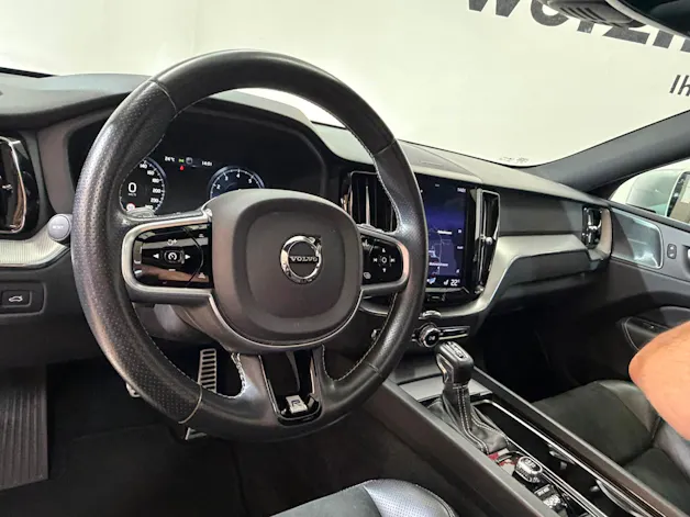 Volvo XC60 T5 AWD R-Design Geartronic