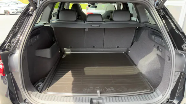 Škoda Kodiaq SL 2.0TSI 204PS 7DSG4x4 2000ccm 204PS/150kW 4 Zylinder TSI Benzin 2000ccm 204PS/150kW 4 Zylinder TSI Benzin