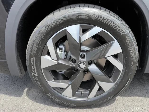 Škoda Kodiaq SL 2.0TSI 204PS 7DSG4x4 2000ccm 204PS/150kW 4 Zylinder TSI Benzin 2000ccm 204PS/150kW 4 Zylinder TSI Benzin