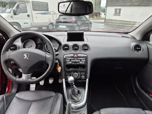 Peugeot 308 CC 1.6 16V Turbo Platinum