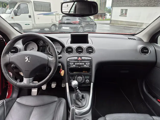 Peugeot 308 CC 1.6 16V Turbo Platinum