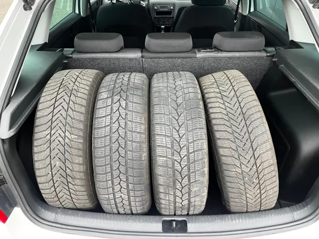 Škoda Rapid Spaceback 1.4 TSI Active DSG