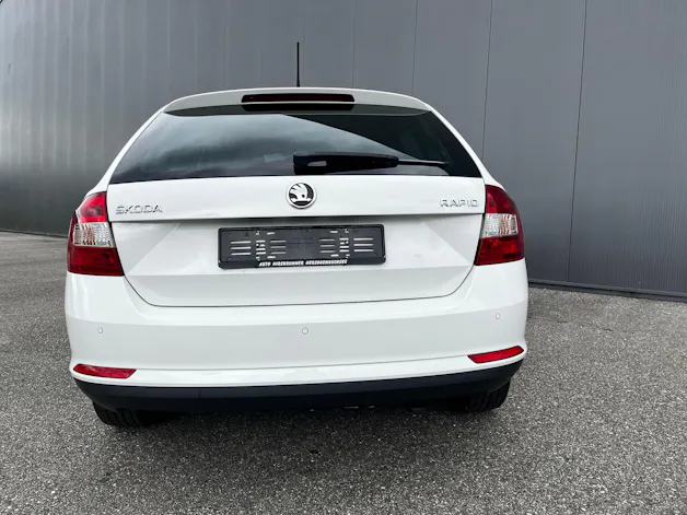 Škoda Rapid Spaceback 1.4 TSI Active DSG