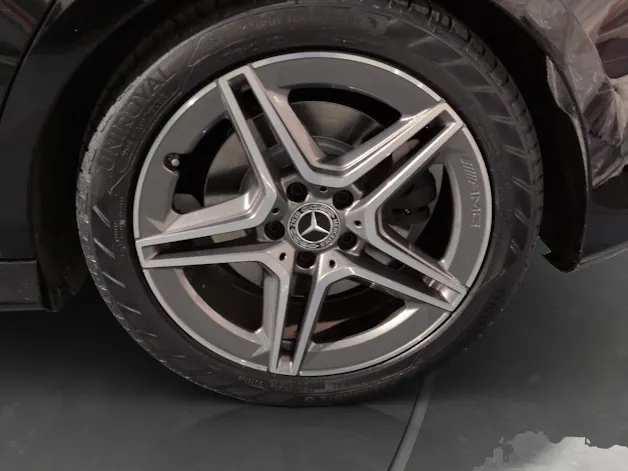 Mercedes-Benz B 250 4Matic AMG Line