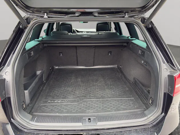 VW Passat Variant 2.0 TDI BMT Sport DSG 4Motion