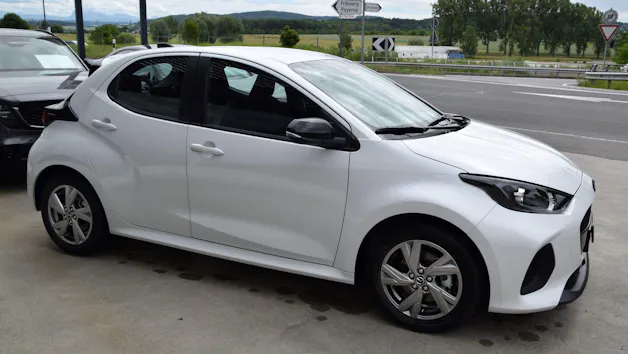 Mazda 2 Hybrid Exclusive-line