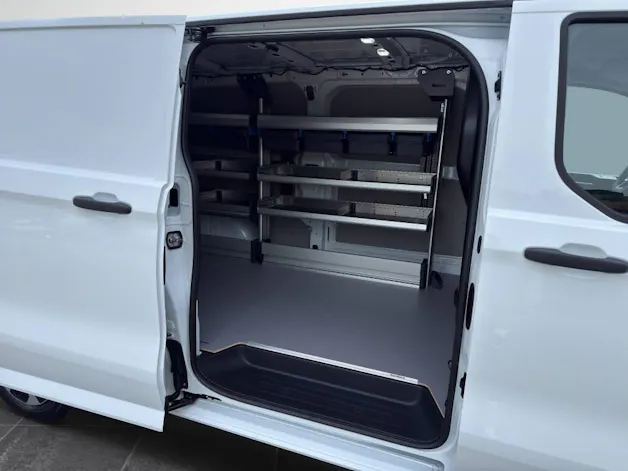 Ford Transit Custom Van 320 L2 2.5 Duratec 233 Trend PHEV