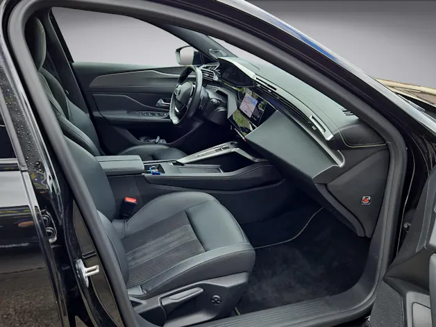 Peugeot 308 1.6 PHEV 225 GT Pack