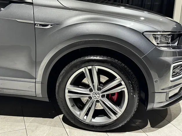 VW VW T-Roc 2.0 TSI R-Line Sport DSG 4Motion | 1.Hand | CH |