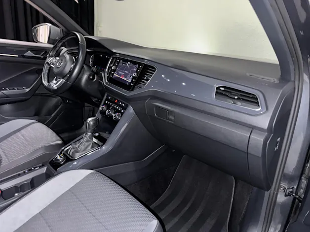 VW VW T-Roc 2.0 TSI R-Line Sport DSG 4Motion | 1.Hand | CH |