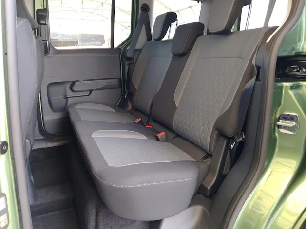 Ford Tourneo Courier 1.0 EcoBoost Titanium